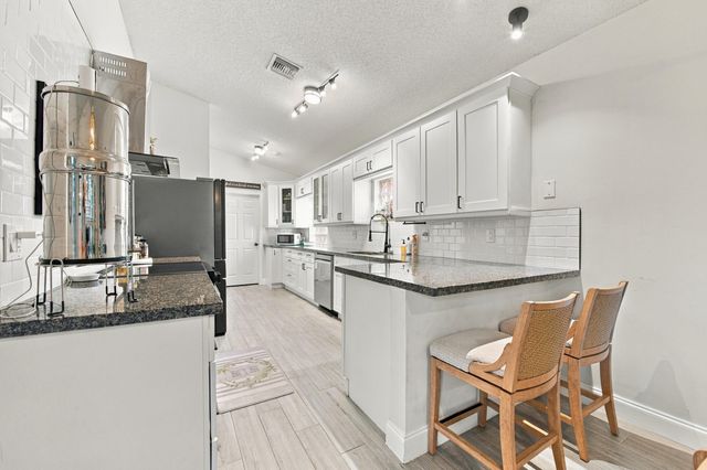 12400 SAND WEDGE Drive, Boynton Beach, FL 33437