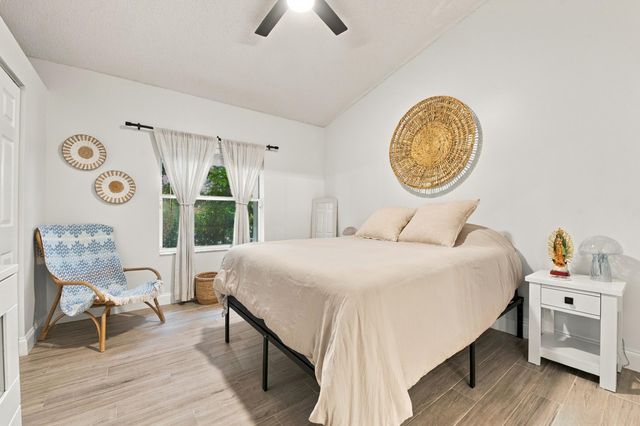 12400 SAND WEDGE Drive, Boynton Beach, FL 33437