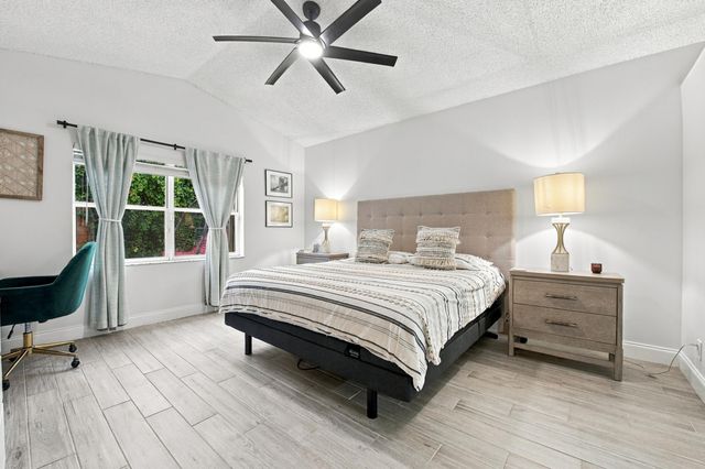 12400 SAND WEDGE Drive, Boynton Beach, FL 33437