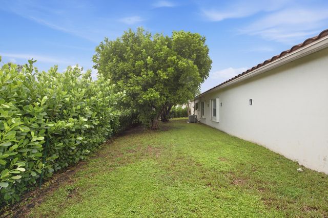 12400 SAND WEDGE Drive, Boynton Beach, FL 33437