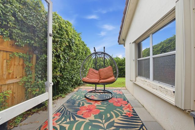 12400 SAND WEDGE Drive, Boynton Beach, FL 33437