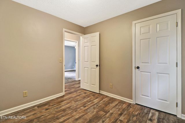111 Meadow Creek Drive, Crossville, TN 38572