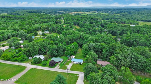 111 Meadow Creek Drive, Crossville, TN 38572