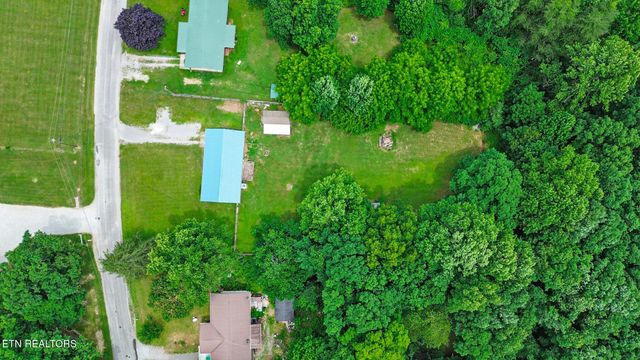 111 Meadow Creek Drive, Crossville, TN 38572