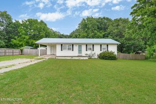 111 Meadow Creek Drive, Crossville, TN 38572