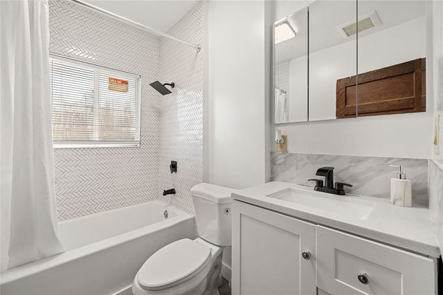 1002 28th Street, Des Moines, IA 50311