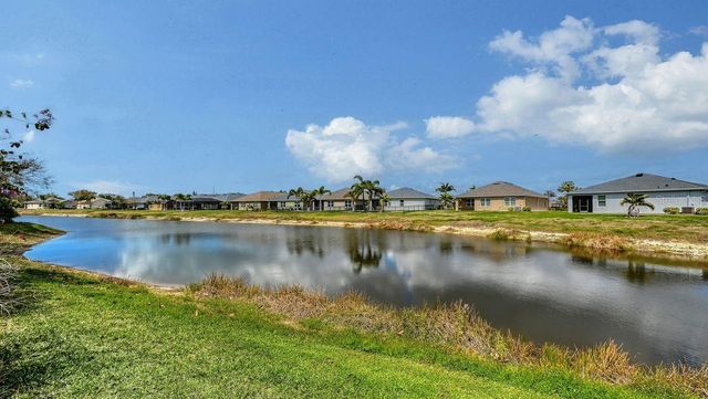 1354 ROOSEVELT DRIVE, Venice, FL 34293