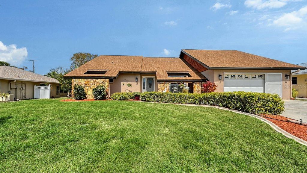 1354 ROOSEVELT DRIVE, Venice, FL 34293