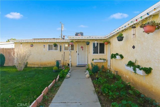44022 Stanridge Avenue, Lancaster, CA 93535