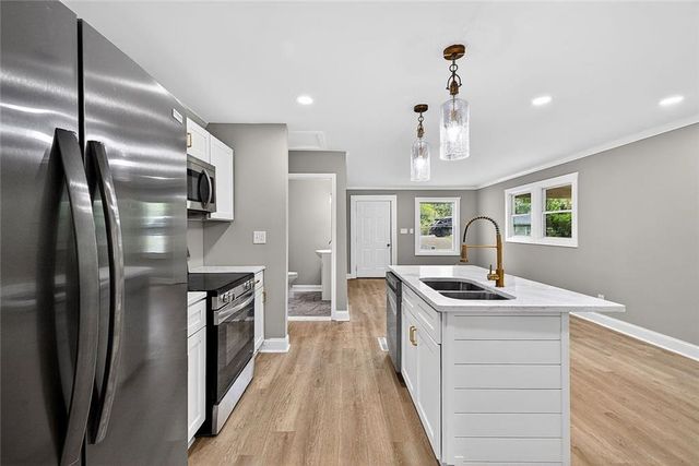 231 Glenrose Circle SW, Atlanta, GA 30354