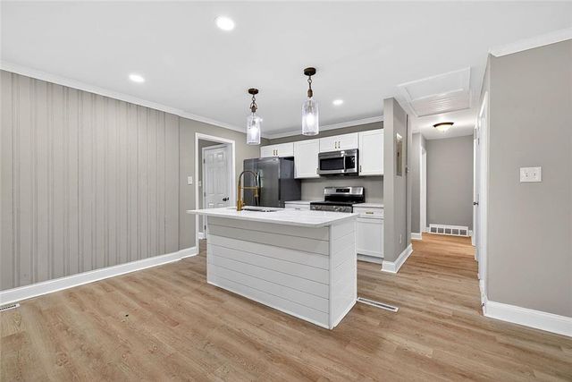 231 Glenrose Circle SW, Atlanta, GA 30354