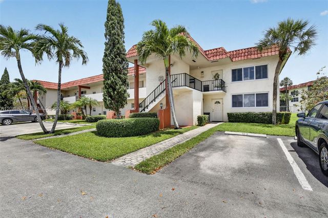 8941 S Hollybrook Boulevard 205, Pembroke Pines, FL 33025