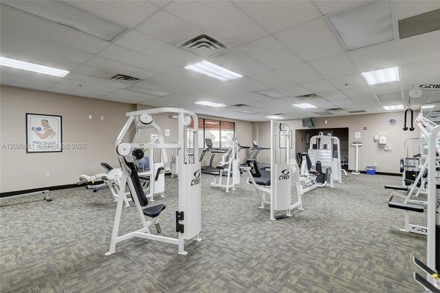 8941 S Hollybrook Boulevard 205, Pembroke Pines, FL 33025