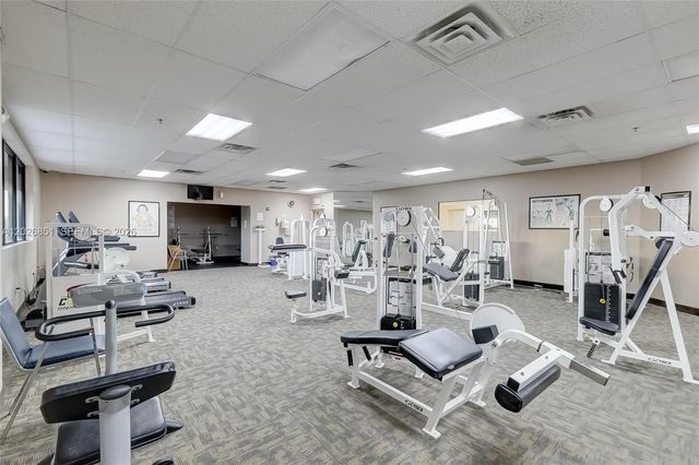 8941 S Hollybrook Boulevard 205, Pembroke Pines, FL 33025