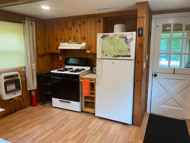 3153 VT Route 100, Wardsboro, VT 05355