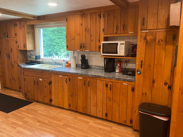 3153 VT Route 100, Wardsboro, VT 05355