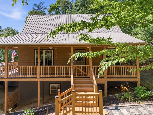 2554 Rustic Ridge Trail, Young Harris, GA 30582