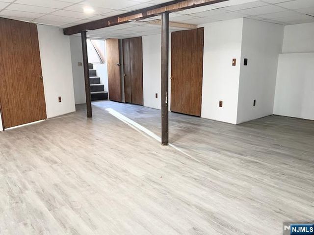 8-02 Henderson Boulevard, Fair Lawn, NJ 07410