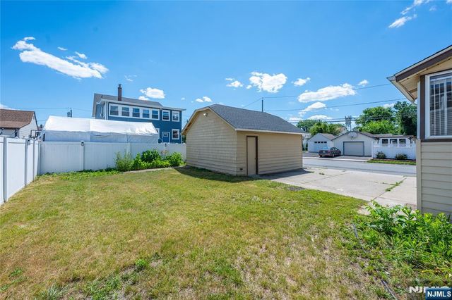 8-02 Henderson Boulevard, Fair Lawn, NJ 07410