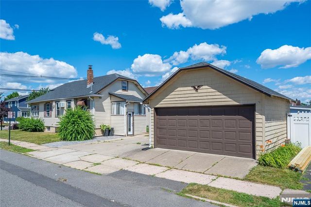 8-02 Henderson Boulevard, Fair Lawn, NJ 07410
