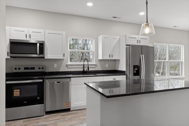 1701 Roanoke Avenue, Chattanooga, TN 37406