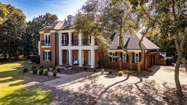 4508 Pottery Place, Destin, FL 32541