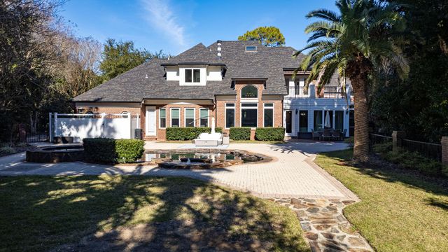 4508 Pottery Place, Destin, FL 32541