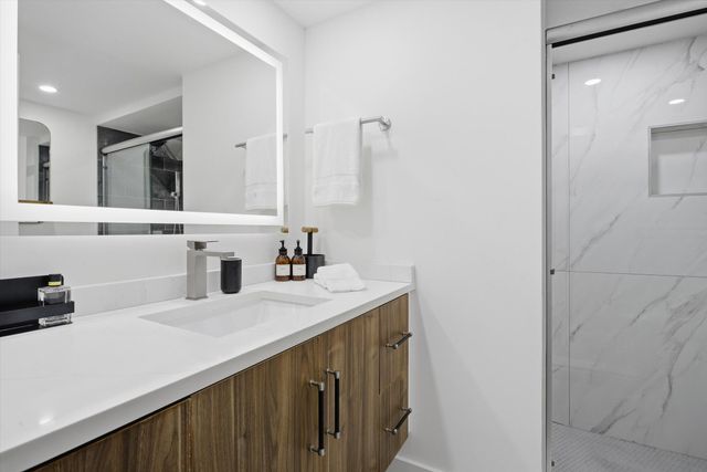 336 N Birch Road 5h, Fort Lauderdale, FL 33304