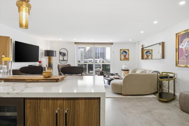 336 N Birch Road 5h, Fort Lauderdale, FL 33304