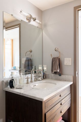 156 Porter St 331, Boston, MA 02128