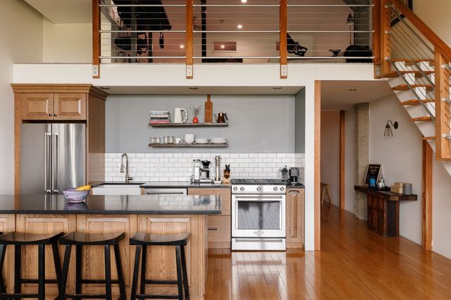 156 Porter St 331, Boston, MA 02128