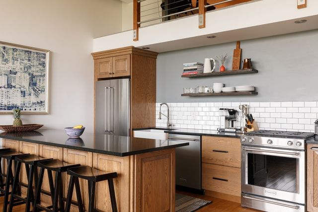 156 Porter St 331, Boston, MA 02128