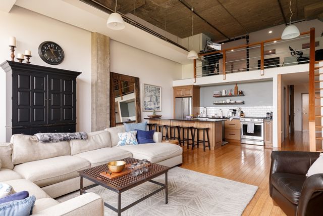 156 Porter St 331, Boston, MA 02128