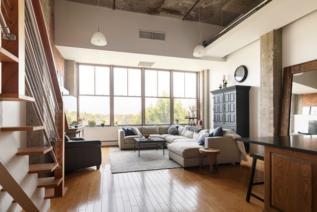 156 Porter St 331, Boston, MA 02128