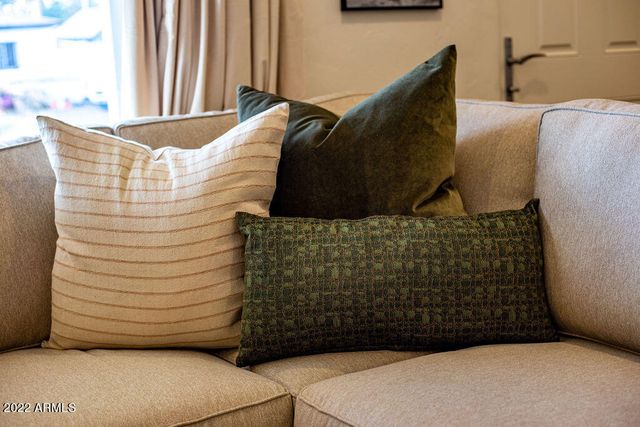 1148 E GLENN Drive, Phoenix, AZ 85020