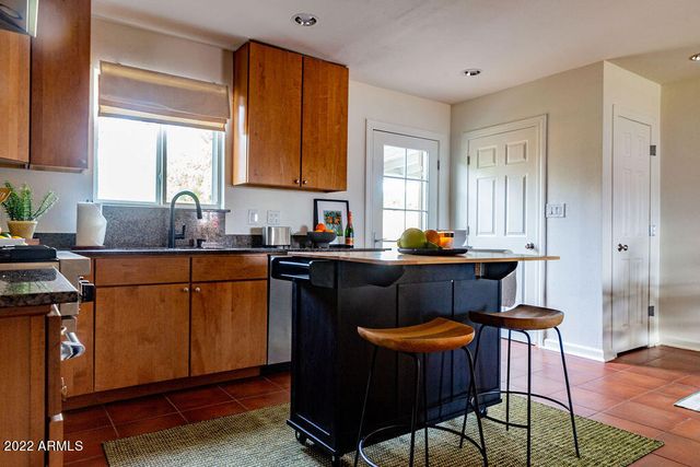 1148 E GLENN Drive, Phoenix, AZ 85020