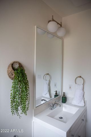 1148 E GLENN Drive, Phoenix, AZ 85020