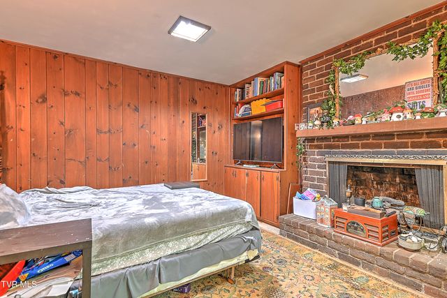 2008 Brookwood Road, Kingsport, TN 37664