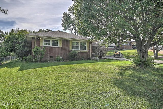 2008 Brookwood Road, Kingsport, TN 37664