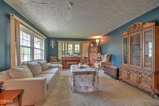 2008 Brookwood Road, Kingsport, TN 37664