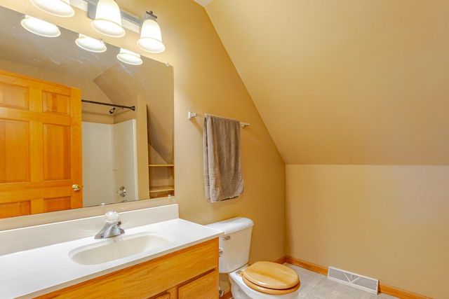 N73W22582 Edgewood LANE, Sussex, WI 53089