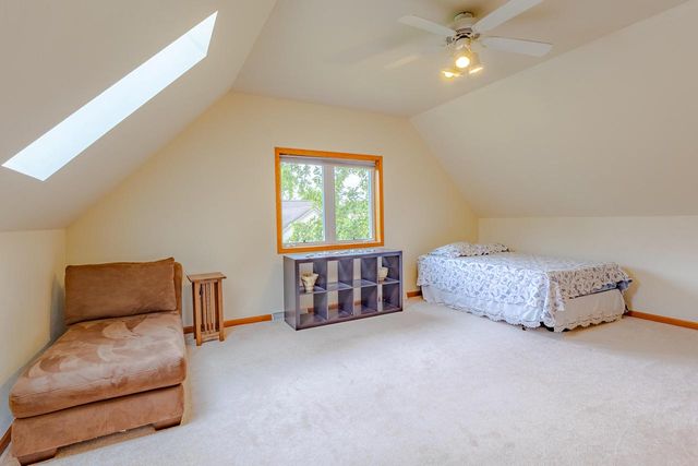 N73W22582 Edgewood LANE, Sussex, WI 53089