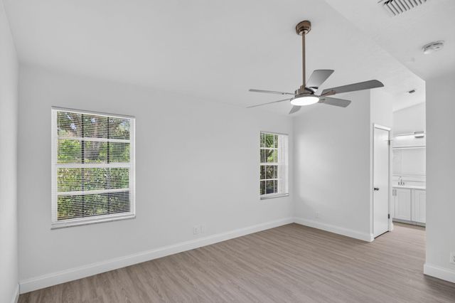 11451 Lakeview Drive 3a, Coral Springs, FL 33071