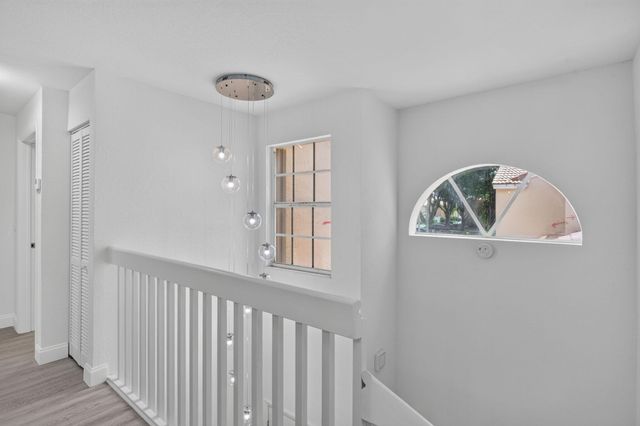 11451 Lakeview Drive 3a, Coral Springs, FL 33071