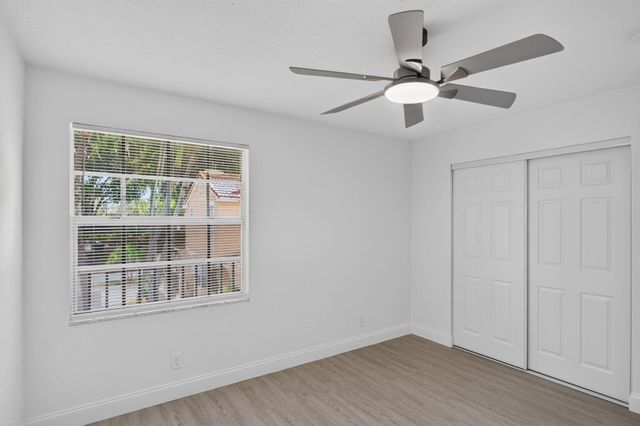 11451 Lakeview Drive 3a, Coral Springs, FL 33071