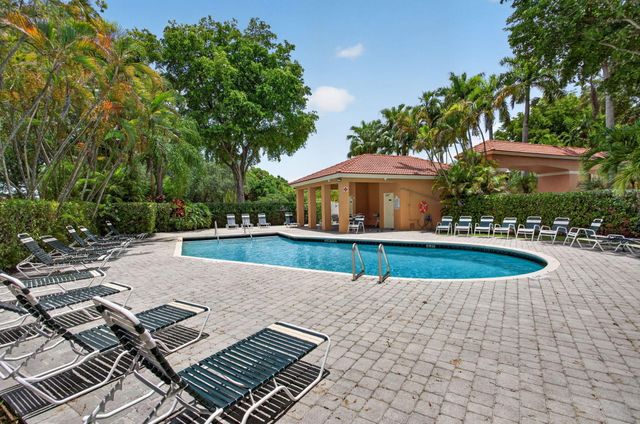 11451 Lakeview Drive 3a, Coral Springs, FL 33071