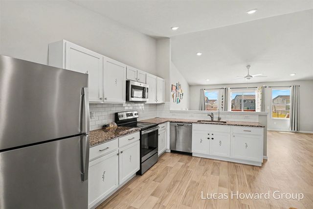 1678 Harper Grove Lane, Vicksburg, MI 49097