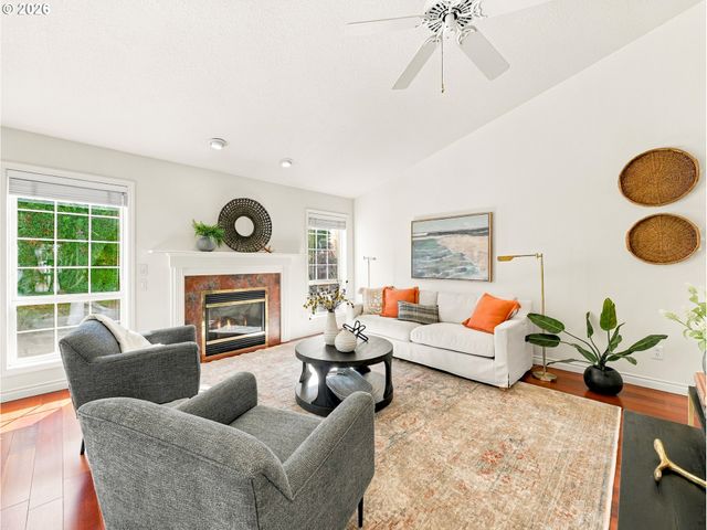 28620 Sw CRESTWOOD Dr, Wilsonville, OR 97070