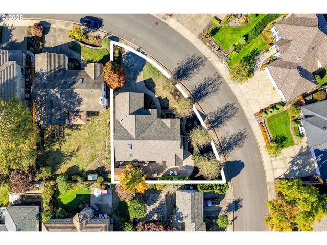28620 Sw CRESTWOOD Dr, Wilsonville, OR 97070