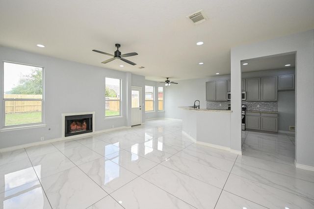 11011 Glenora Drive, Houston, TX 77065